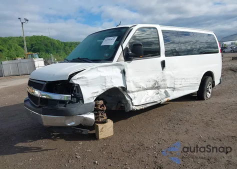 2012 Chevrolet Express 1500 Lt из США, поврежденный, VIN 1GBSGCF43C1141521